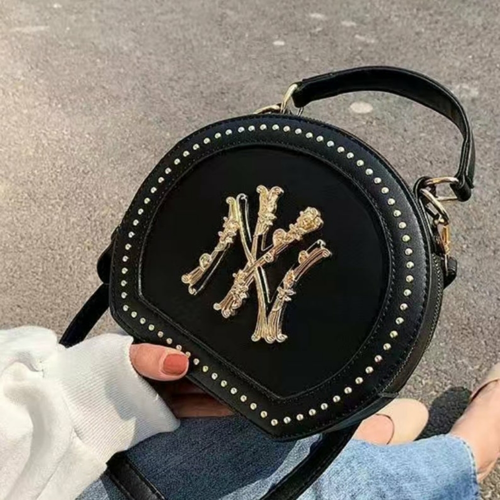 Black Yankee Purse Crossbody